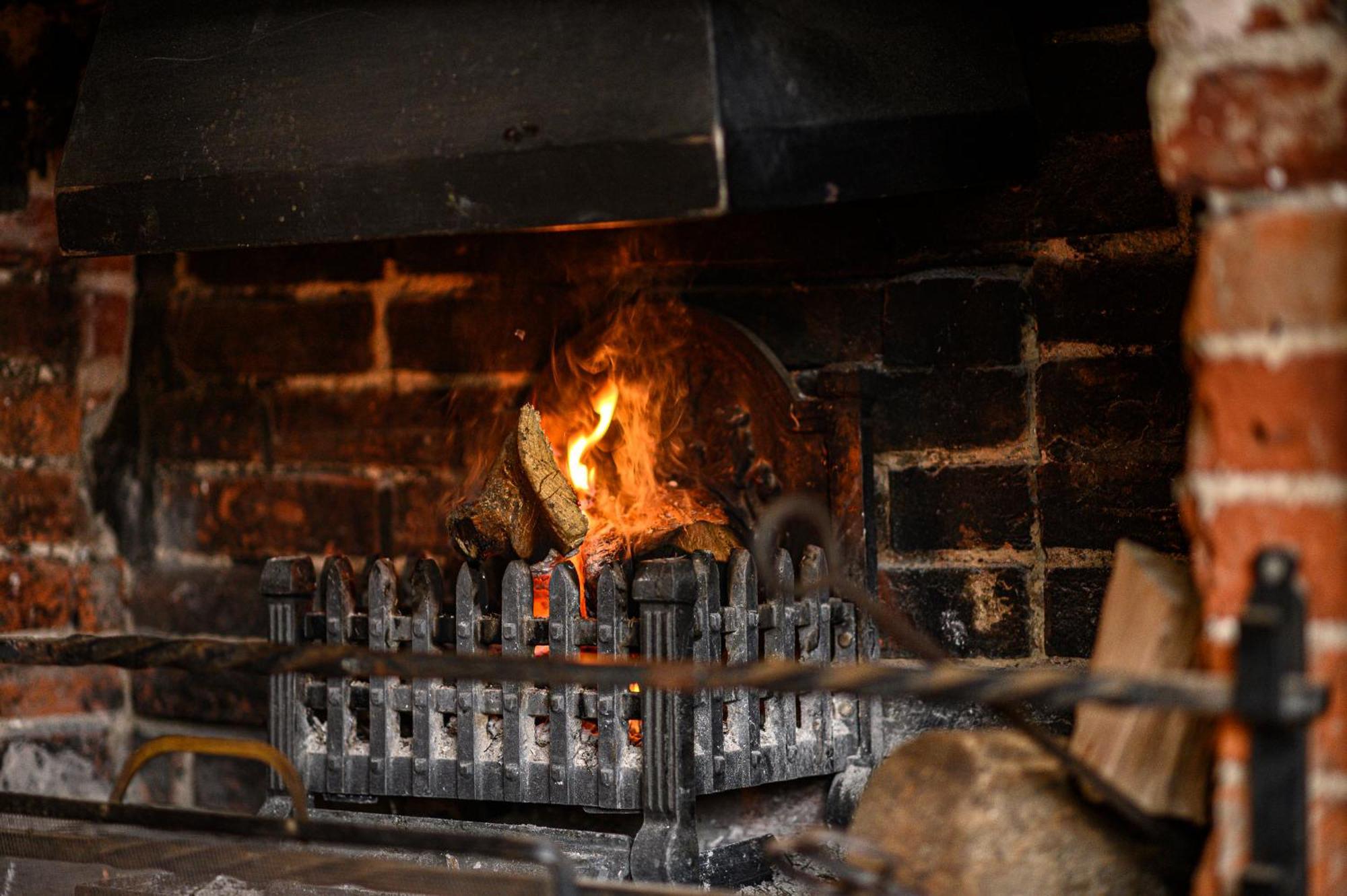 The Lazy Lion Bed and Breakfast Milford on Sea Buitenkant foto