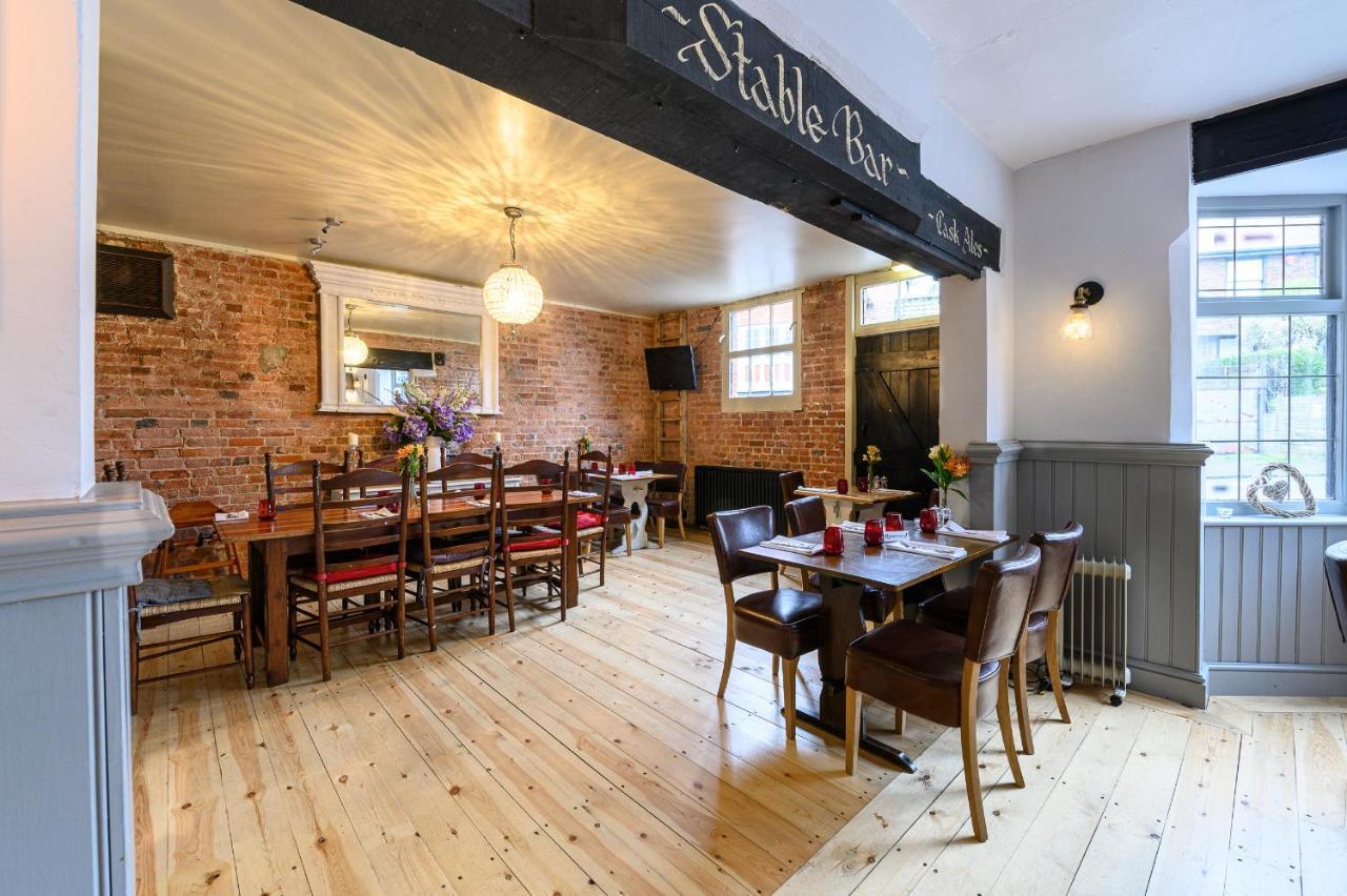 The Lazy Lion Bed and Breakfast Milford on Sea Buitenkant foto